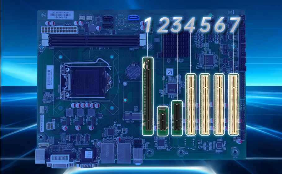 7個擴展槽分別為1個PCIex16插槽，1個PCIex4插槽，1個PCIex1插槽以及4個PCI插槽。