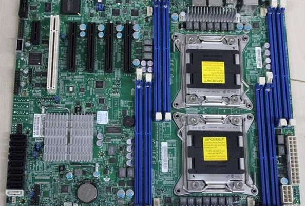 雙CPU主板.png 雙CPU主板.png