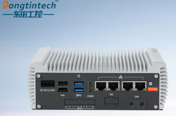 東田嵌入式工控機.png