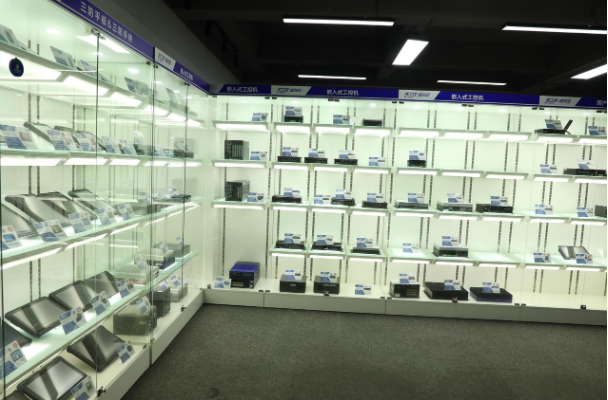 東田工控展柜.png 東田工控展柜.png